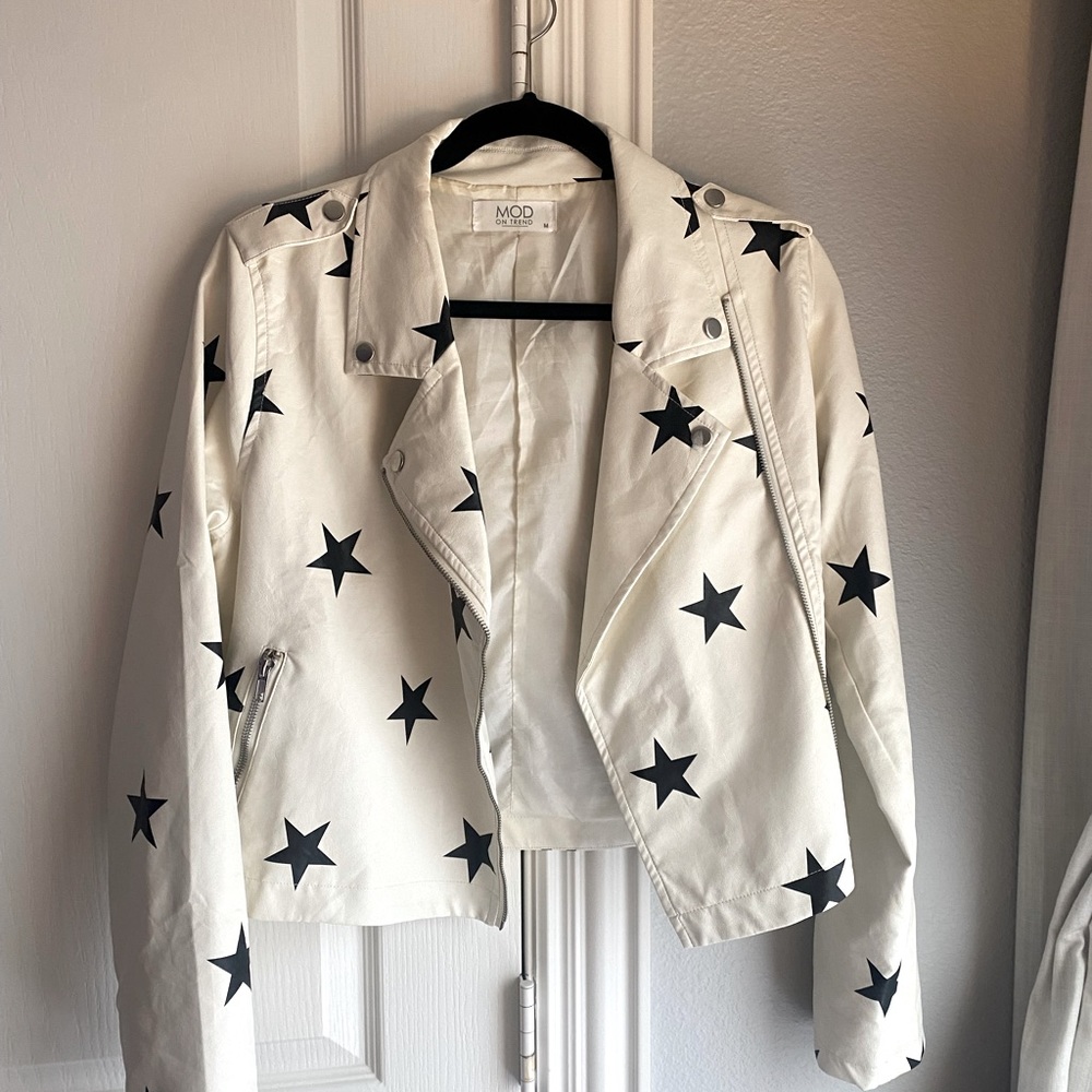Women’s leather star jacket size medium